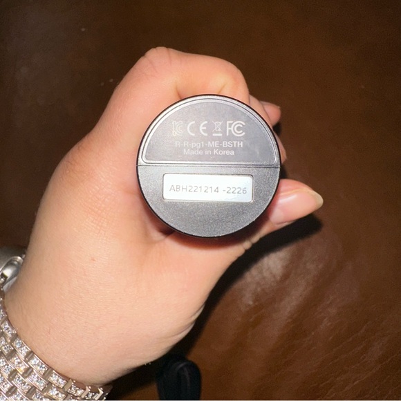 Medicube Black and Silver Facial Massager - Picture 3 of 7